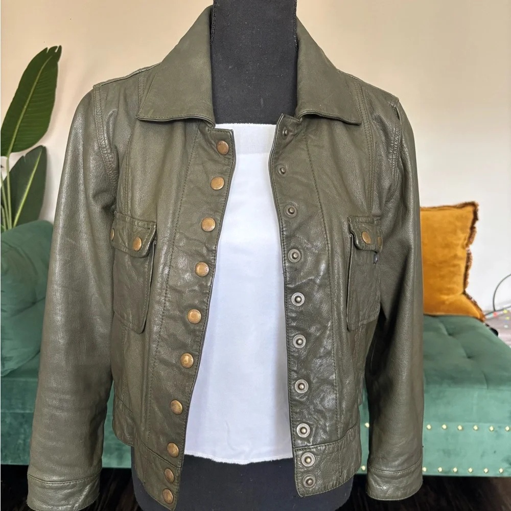 Members Only Vintage Olive Green Leather Jacket - Picture 12 of 16